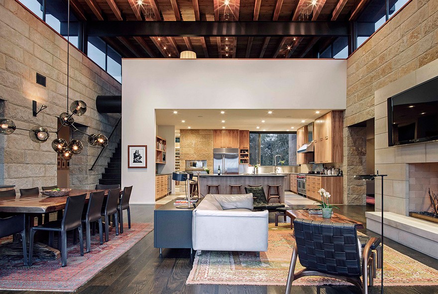 Lake View Residence with Tropical Retreat Details-9