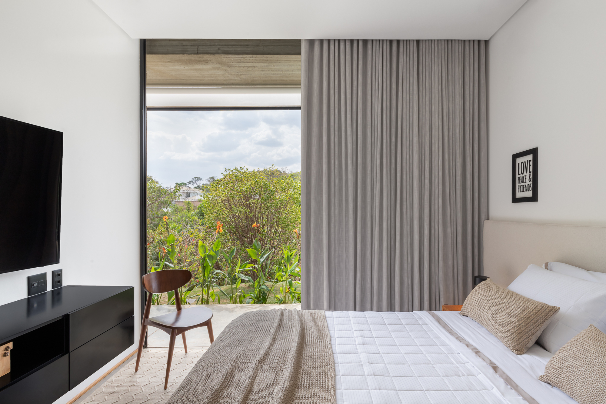 派内拉斯之家丨巴西巴西利亚丨Studio Bruno Porto-25