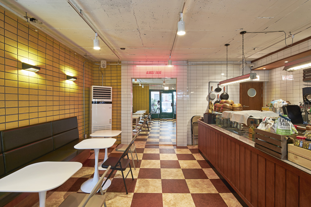 12 平米极简餐厅设计，诠释现代时尚餐饮空间-8