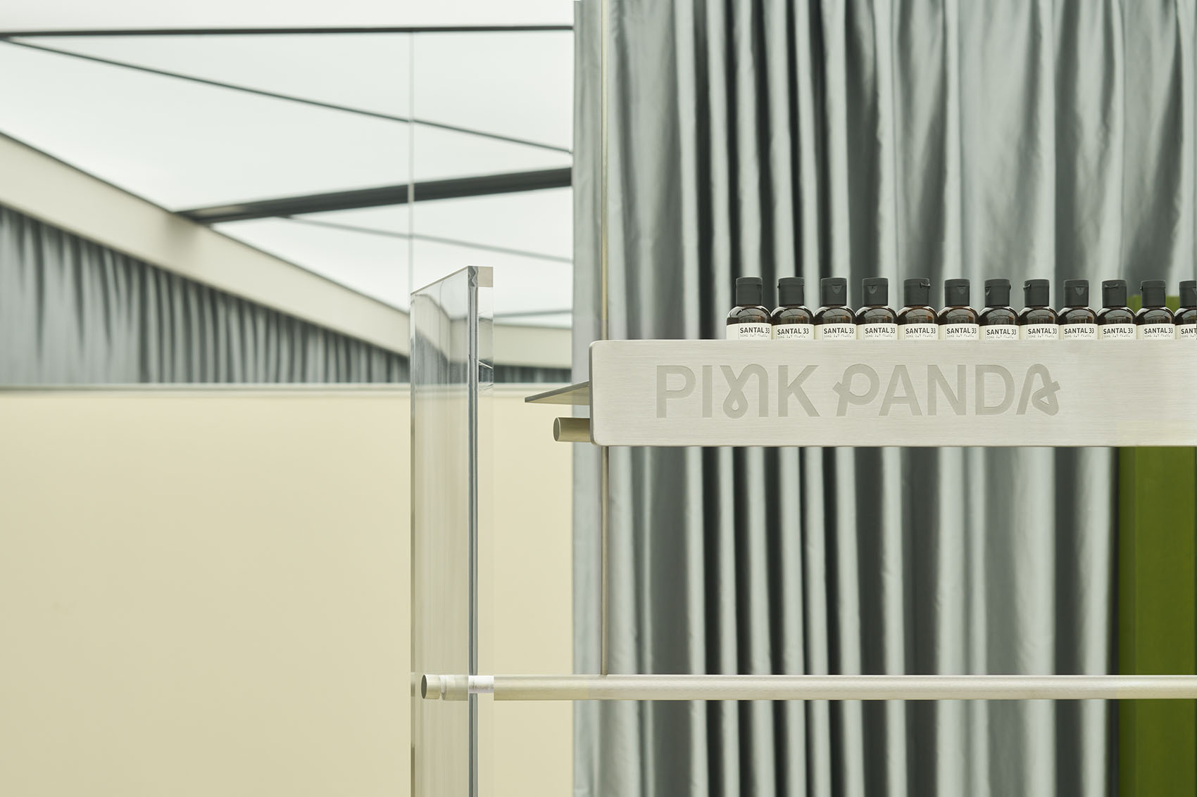 深圳·Pink Panda美甲美睫店(华润大厦店) / 如室 | SOHO设计区-12