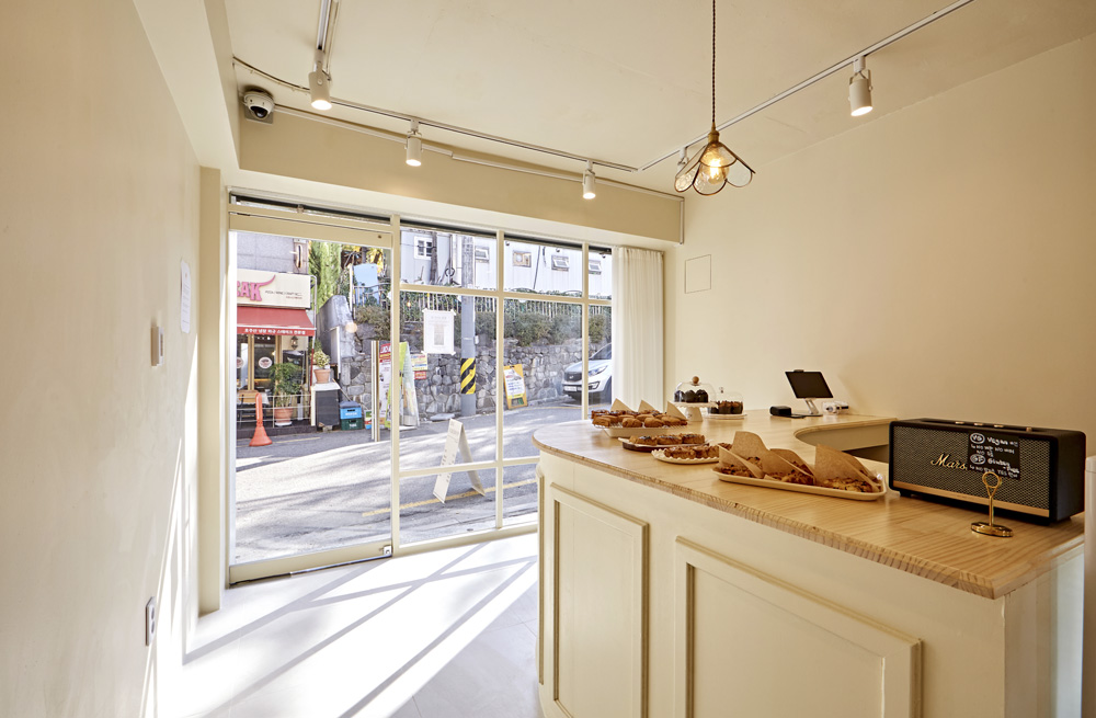 简约设计，9 平米小店的魅力-7