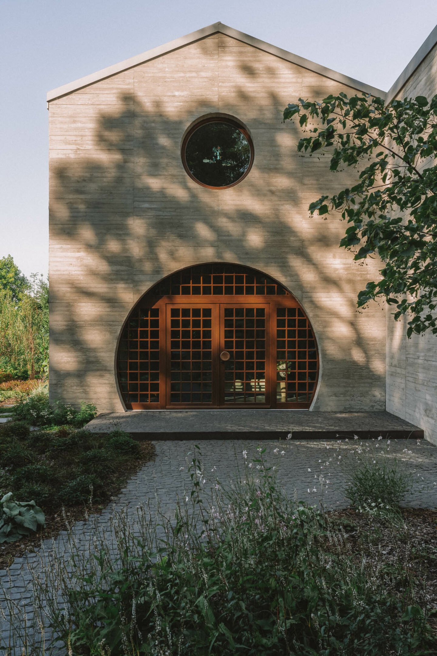 Blending In While Standing Out: The Duplex, By Atelier ST - IGNANT-0