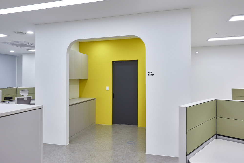 现代办公空间设计典范 | 58 平米的光明办公室-12