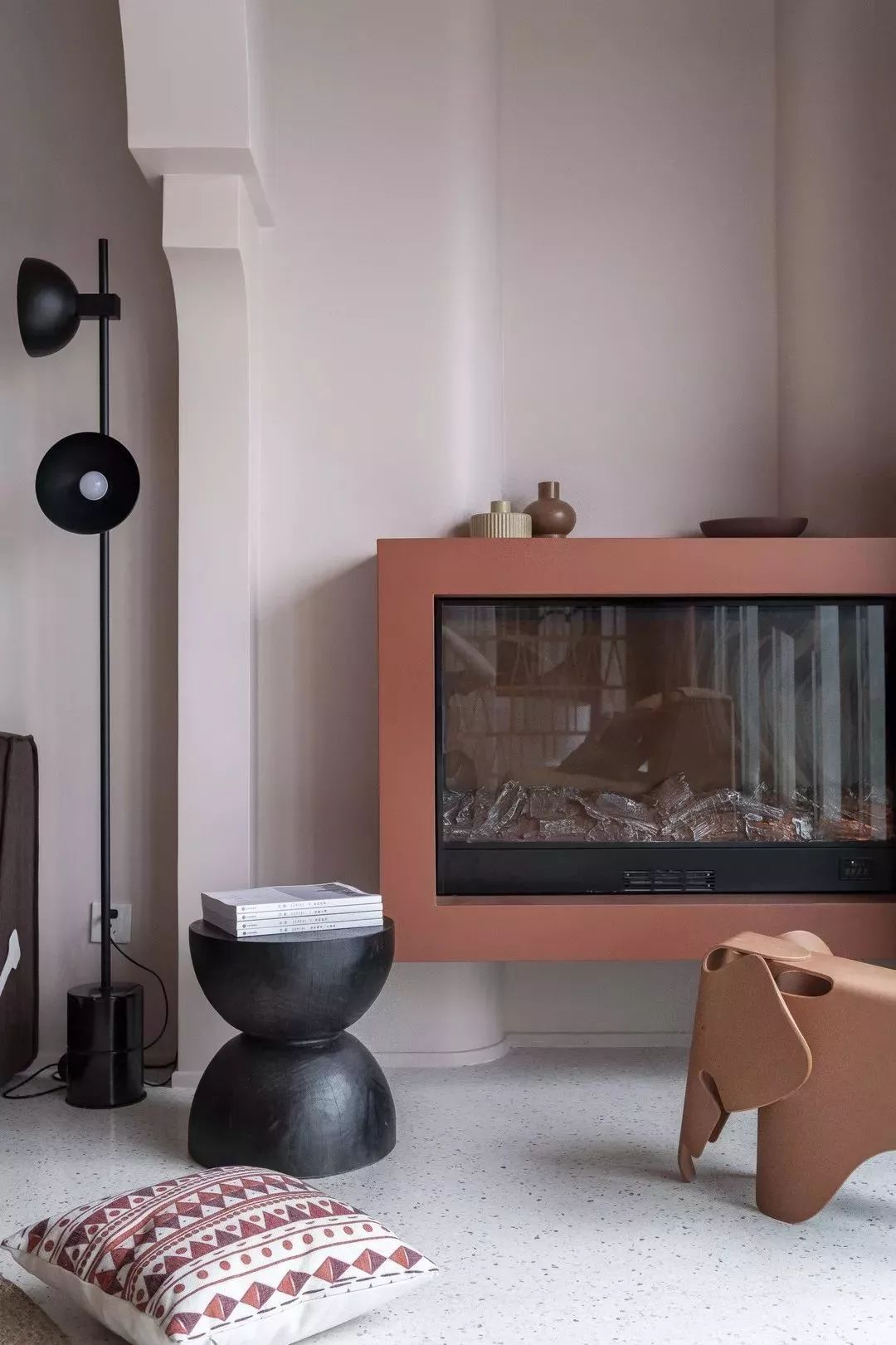 重庆 130㎡度假风家居，沉静文艺的异域空间-13