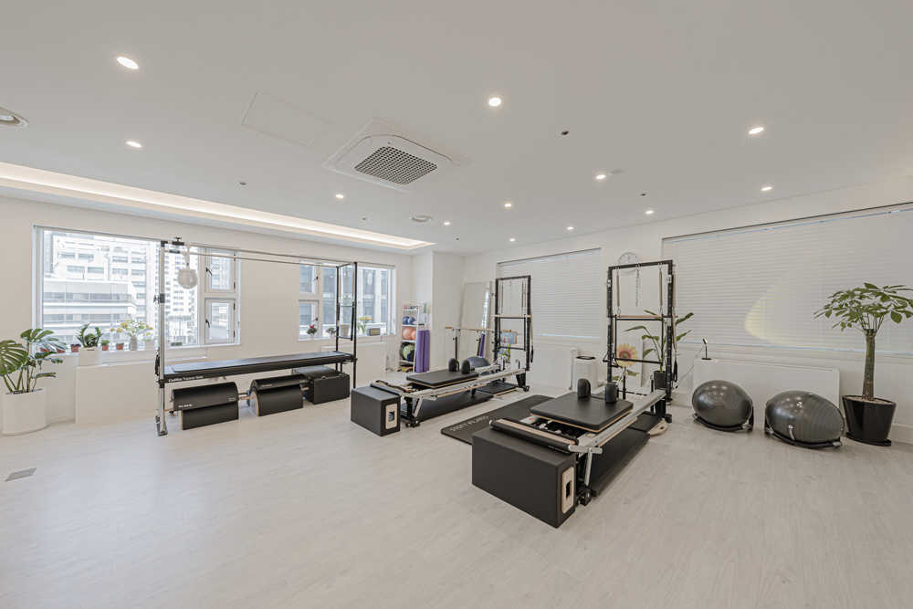 白色简约 | 20 平米的塑料学院内饰设计-4