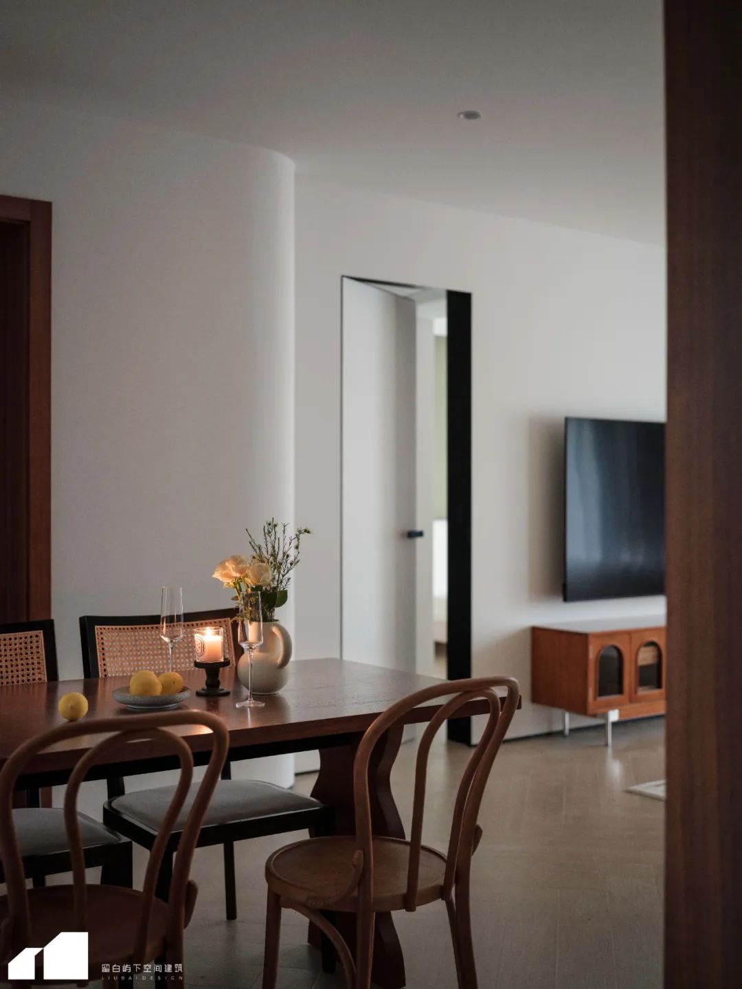 留白·私宅 · 舒适自然的轻复古之家丨留白屿下空间建筑-20