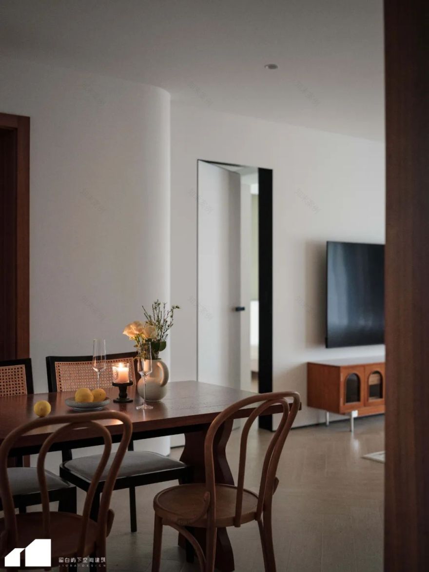 留白·私宅 · 舒适自然的轻复古之家丨留白屿下空间建筑-20