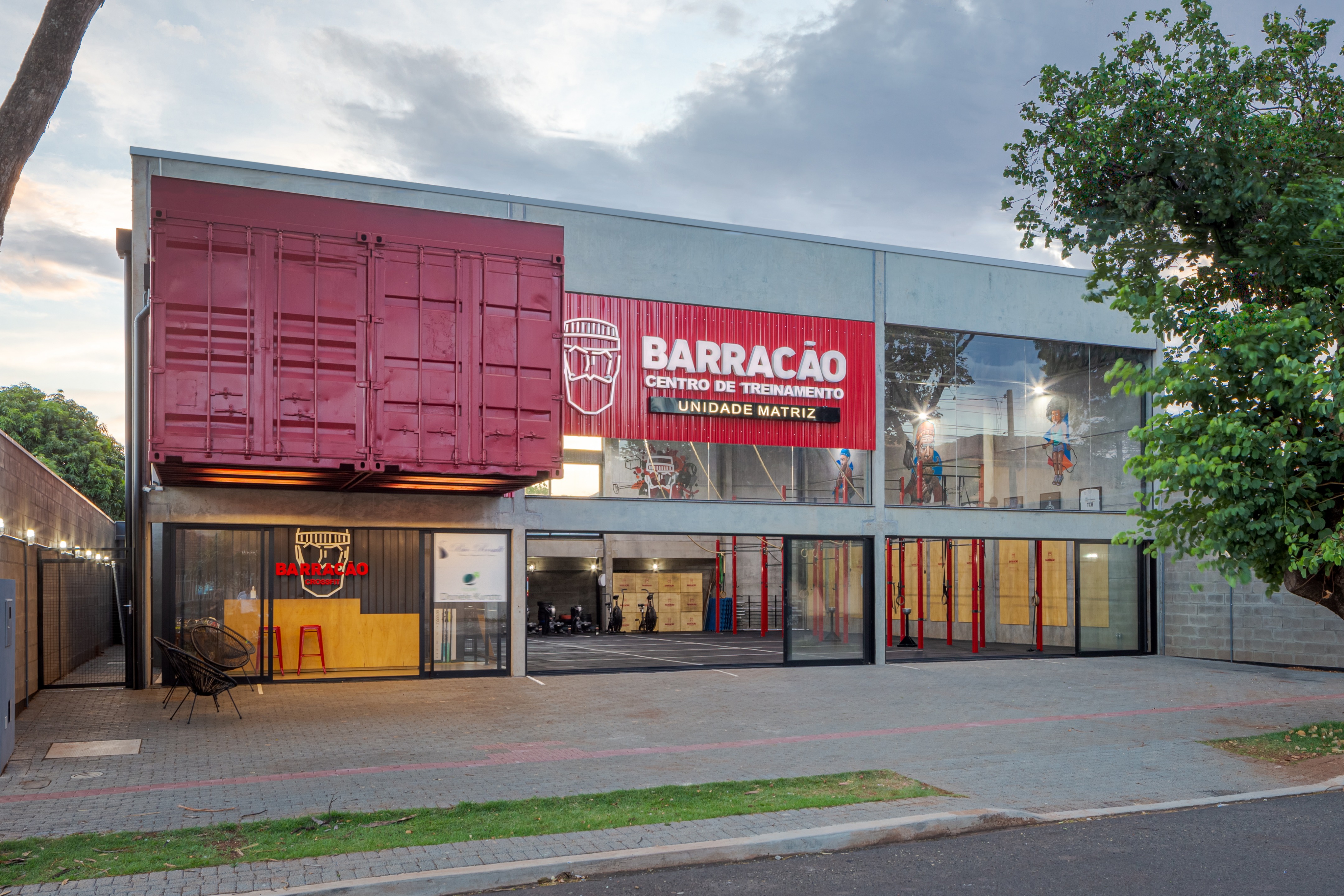 Crossfit Barracão 集装箱健身房设计-13