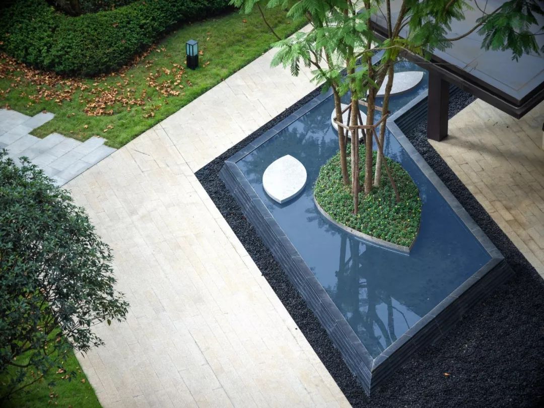 现代生活大区的植物景观设计 | 从自然主义到对称规整-73