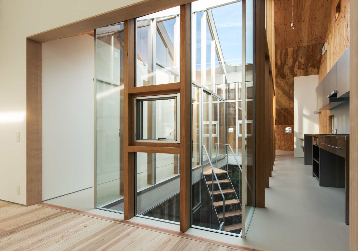 双屋共生,绿意盎然的家庭住宅-23