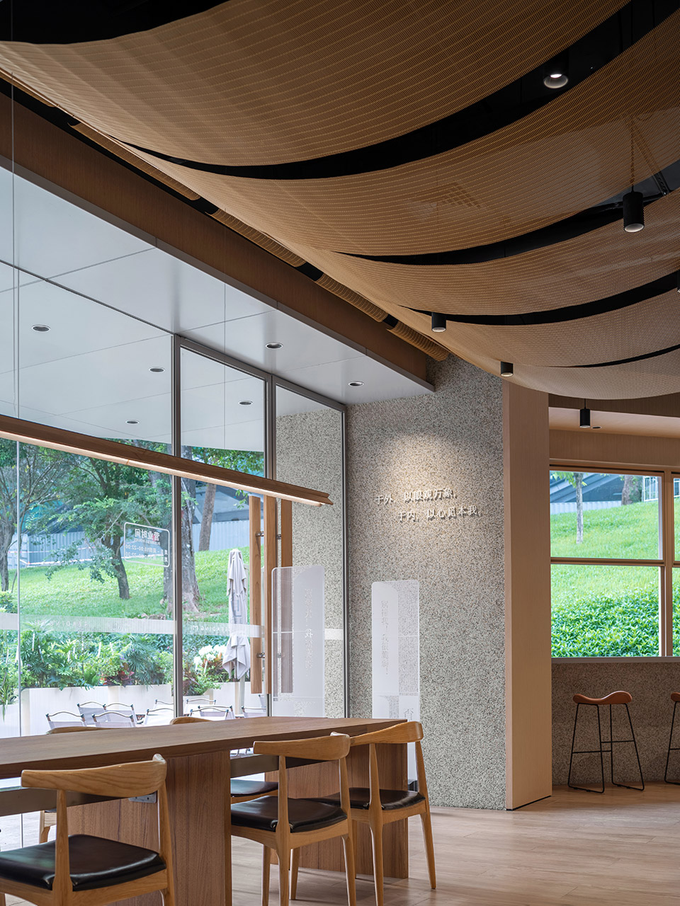 覔书店深圳大运天地店丨中国深圳丨MOC DESIGN OFFICE-34