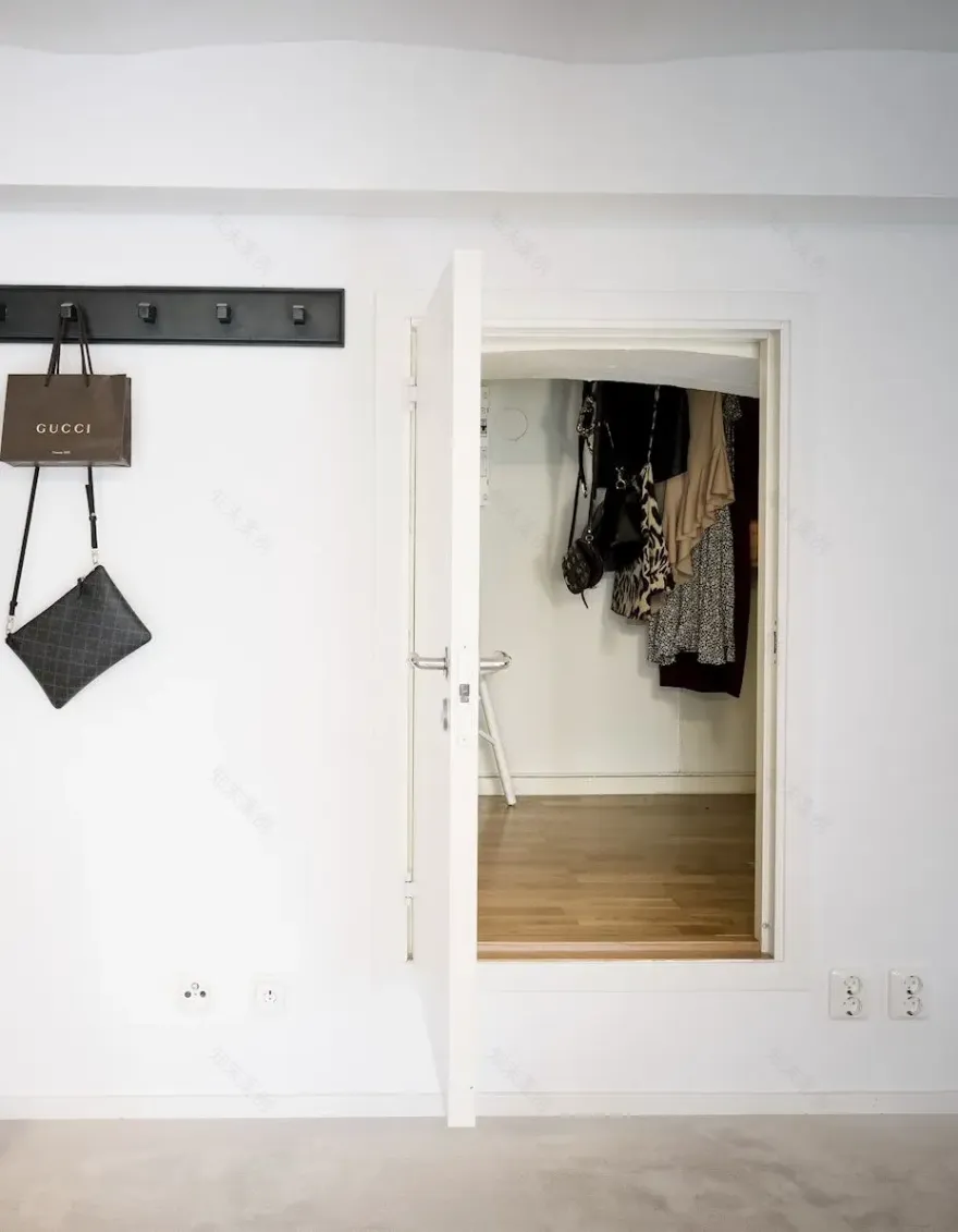 瑞典 67m2 复古舒适公寓设计-14