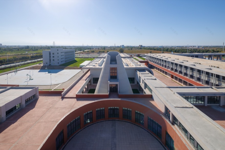 胡杨河市天北实验中学丨中国新疆丨江苏中锐华东建筑设计研究院荣朝晖工作室+趣锐(上海)-78