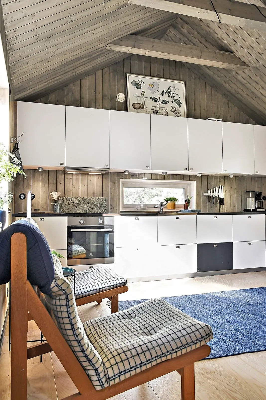 瑞典简约夏日小木屋设计-2