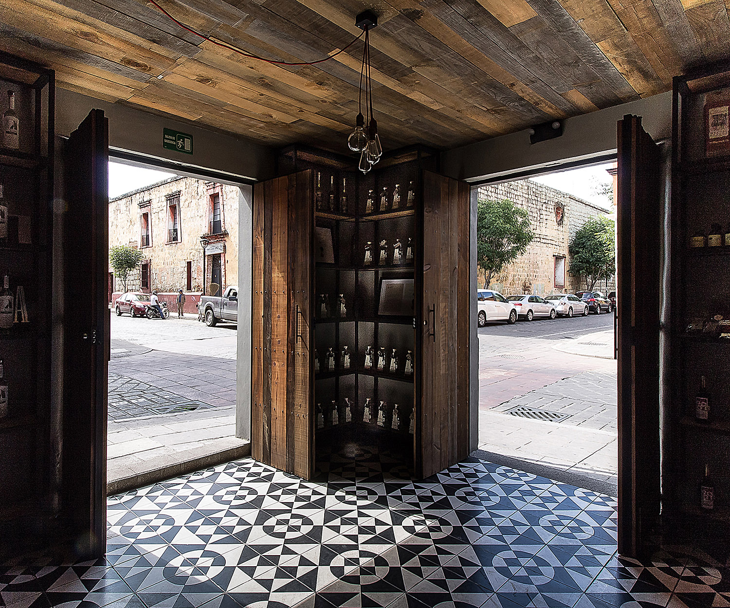 Mezcal酒吧,墨西哥 / EZEQUIELFARCA arquitectura y diseño-19