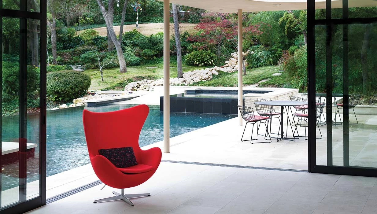 美式私人住宅的绿色环绕设计-9