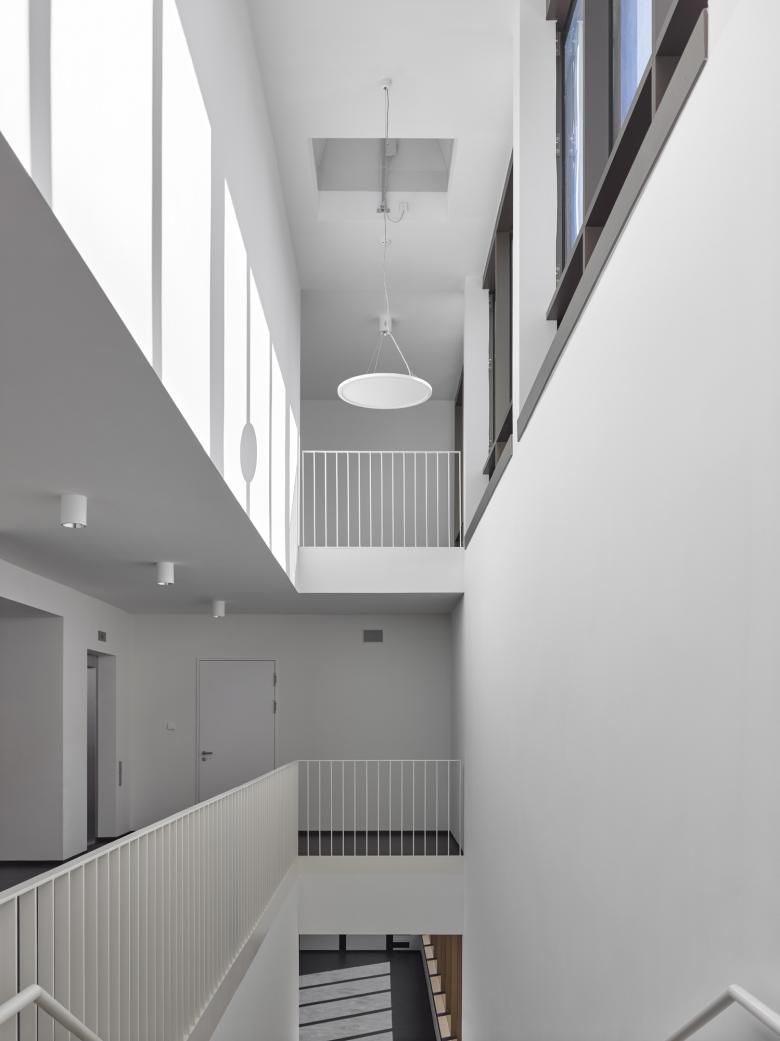 Peter W. Schmidt Architekten丨Dreifeldsporthalle an der Nordstadtschule丨德国-10