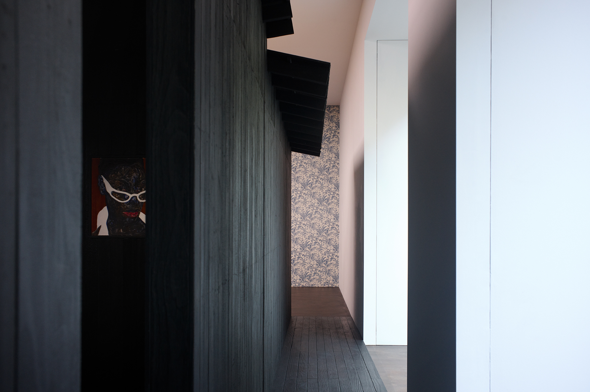 Awulai Ashia & Nkyinkyim Exhibition at Gagosian / DeRoche Projects-35