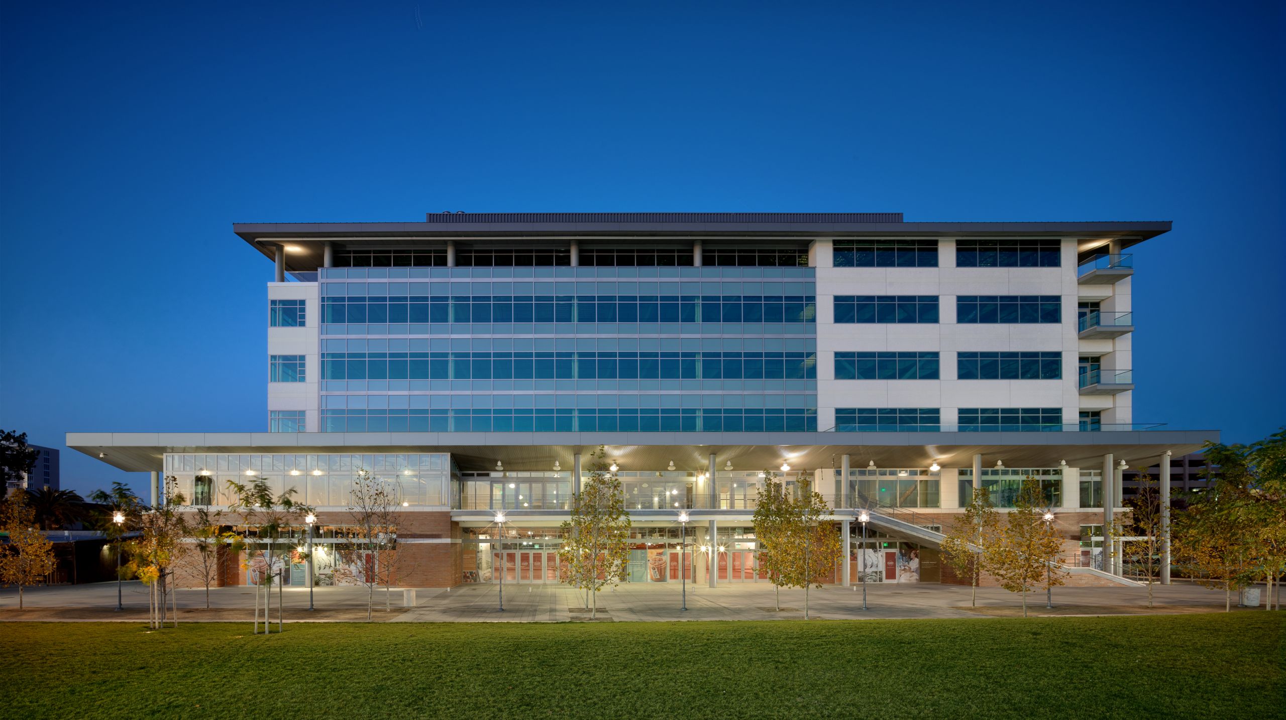 Jack London Square Marketplace -1