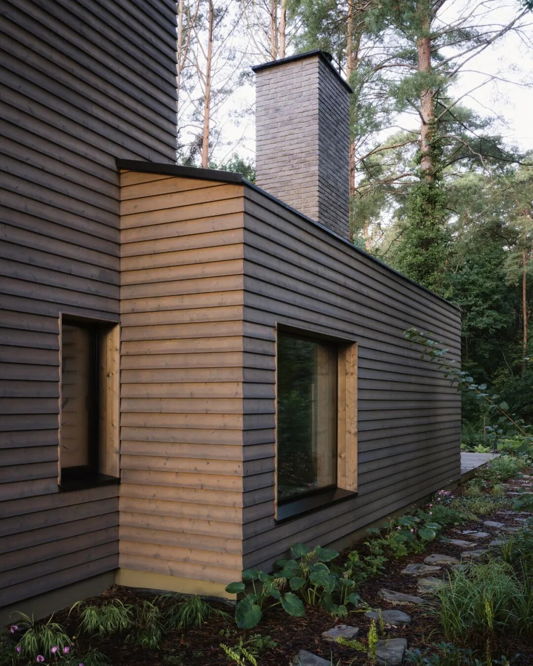 卡萨拉斯玛格丽塔斯公寓（Casa常见指房子、公寓等，由于缺乏更多背景信息，一般以公寓来常见处理，但根据具体场景这里也可能表示其他场所；Las Margaritas音译过来是拉斯玛格丽塔斯 ，它可能是具体的人名、地名等，可根据实际情况进一步确认指代对象及更合适的译法，如果是酒店、度假村等也可纠正信息重新让我翻译 ）丨哥伦比亚丨Trópico Arquitectura-38