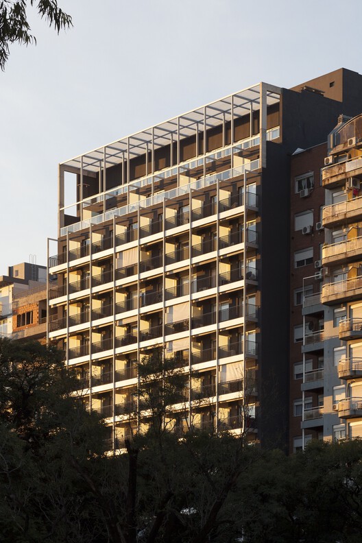 阿根廷 Chacarita 的 Corrientes 6365 建筑-37