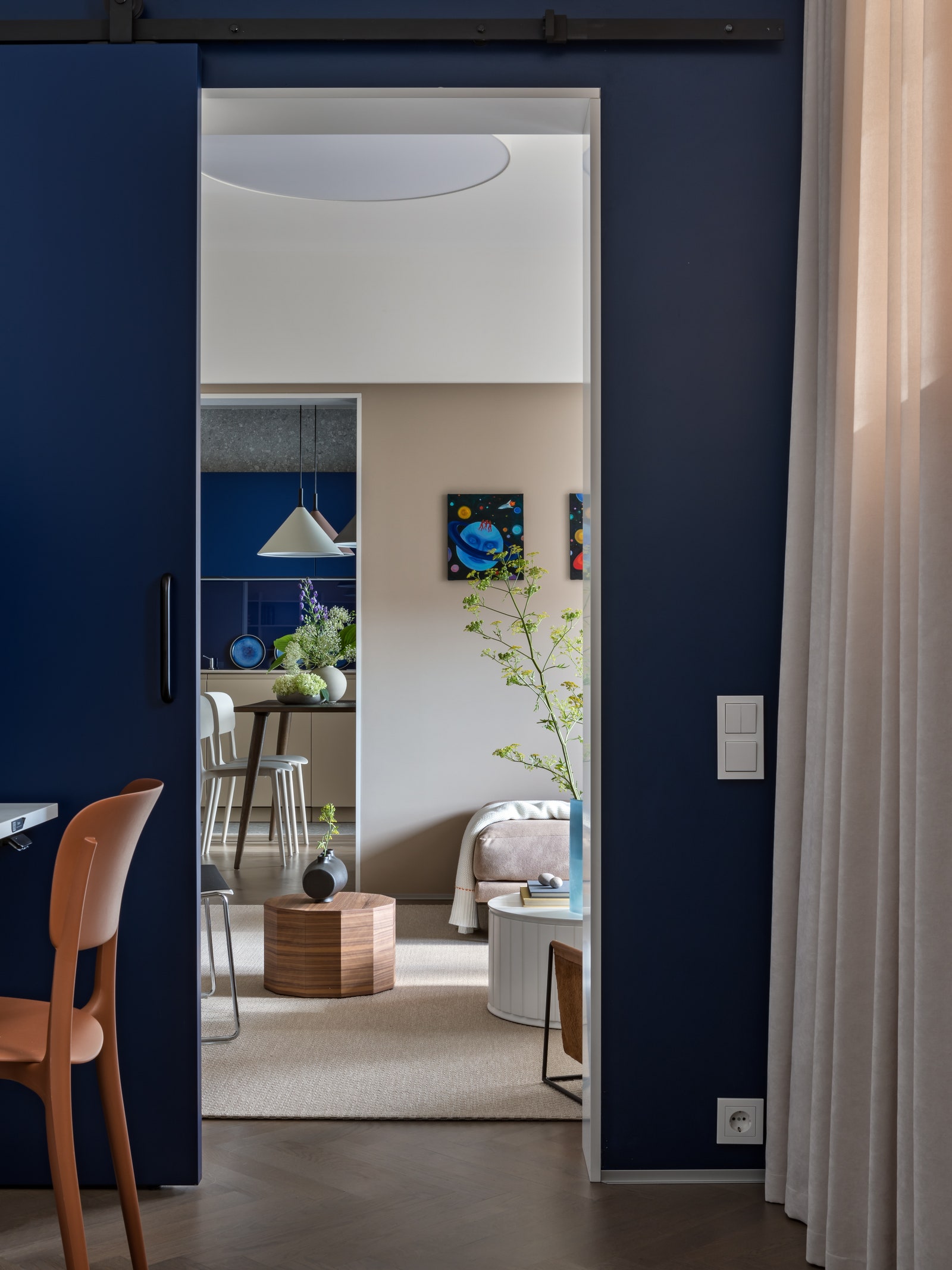 明快蓝色调,打造温馨宜居的现代公寓-22