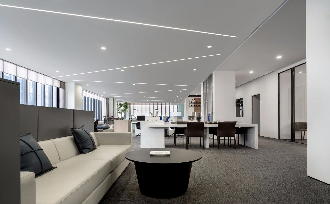 武汉越秀金融汇售楼处丨中国武汉丨JV DESIGN 深圳维捷设计-26