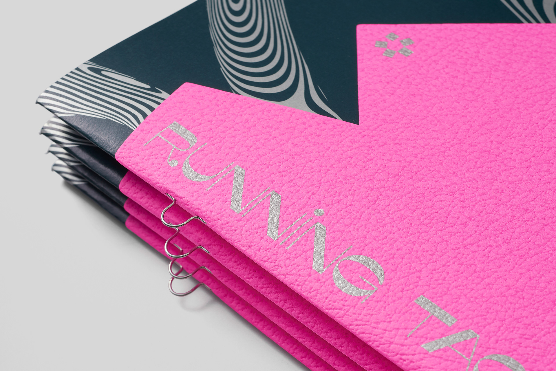 走桃花 RUNNING TAOYUAN丨格式设计展策-12