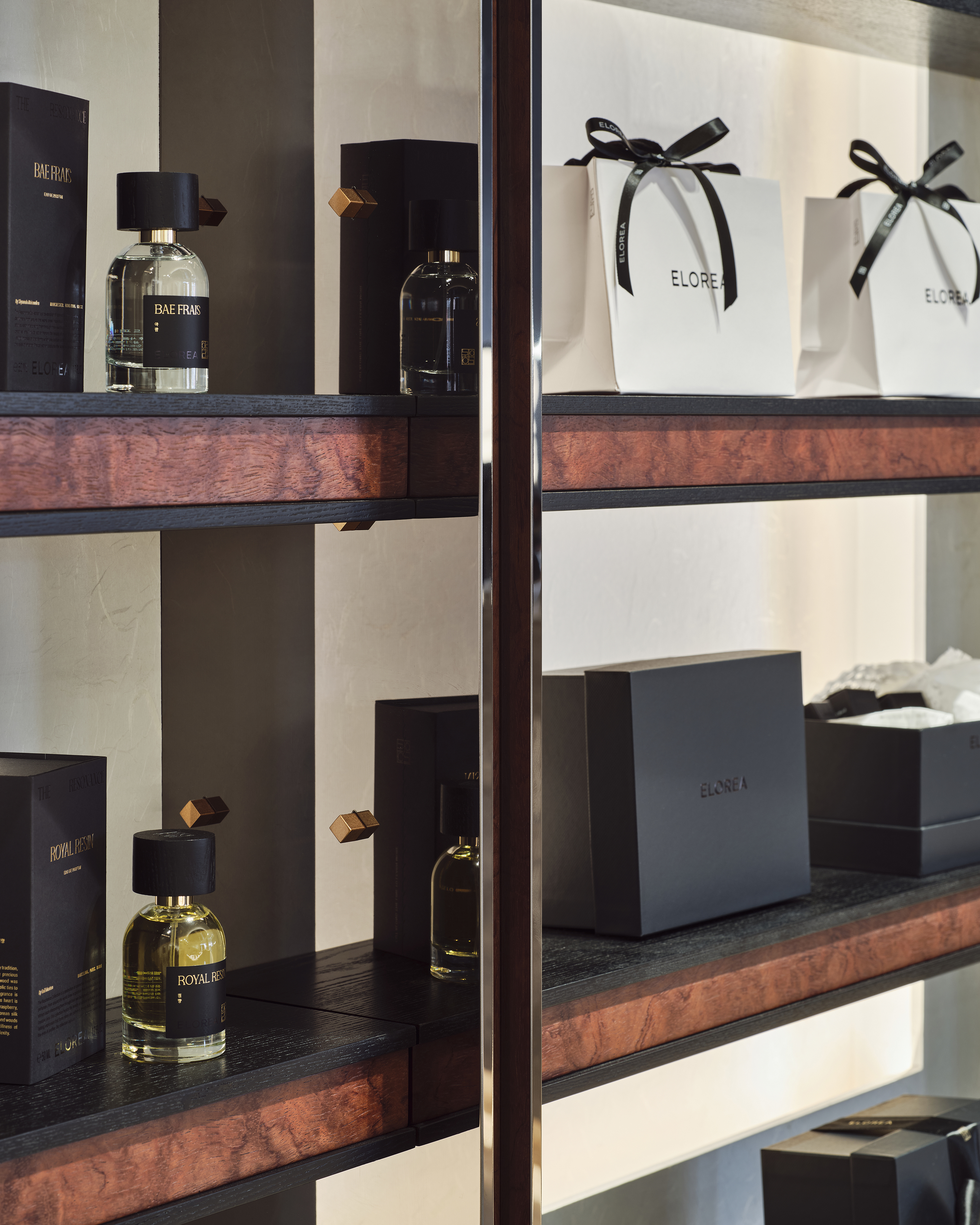 ELOREA Flagship Store,-37