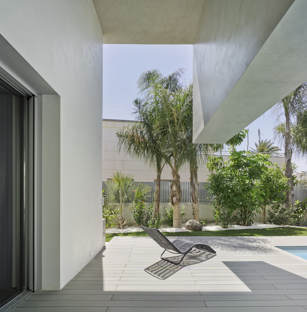 极简雕塑家居 | ZüV 别墅的豪华材料与设计-85