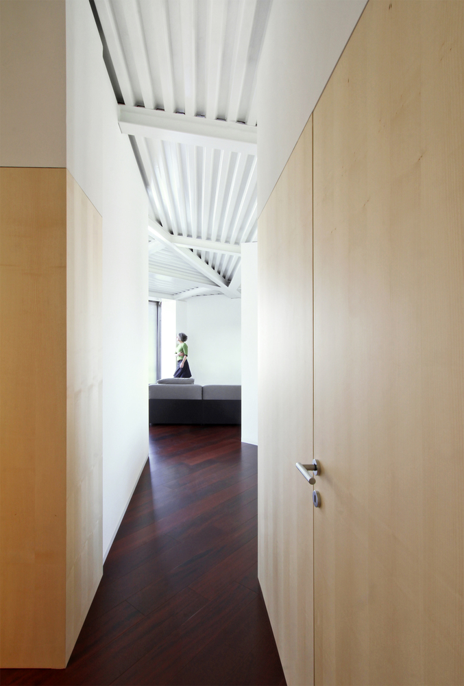 意大利贝尔加莫市中心的玻璃阁楼-28