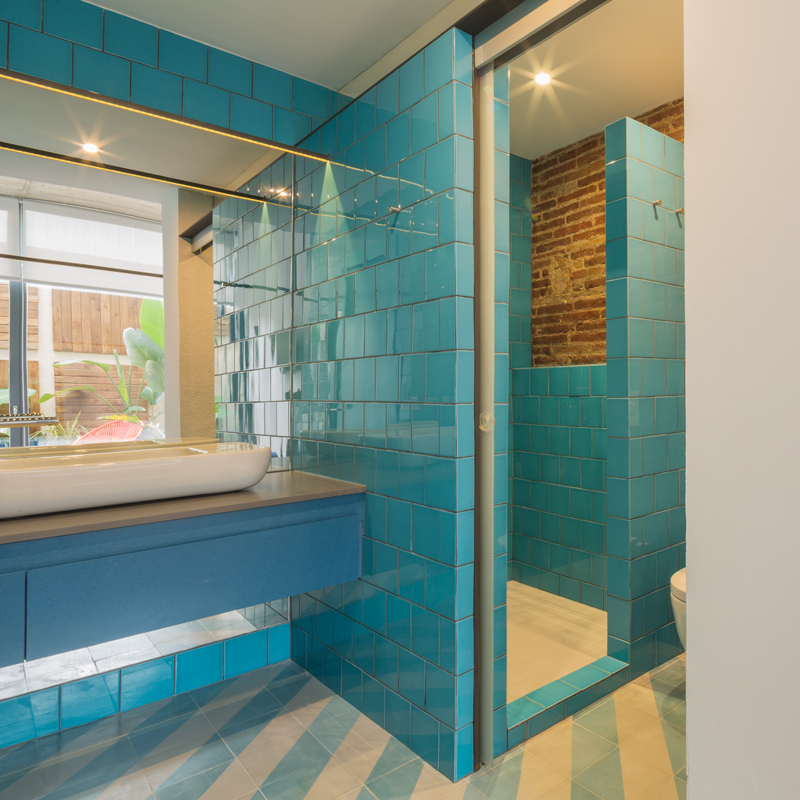 翻新公寓诠释“床与蓝色”的设计哲学-38