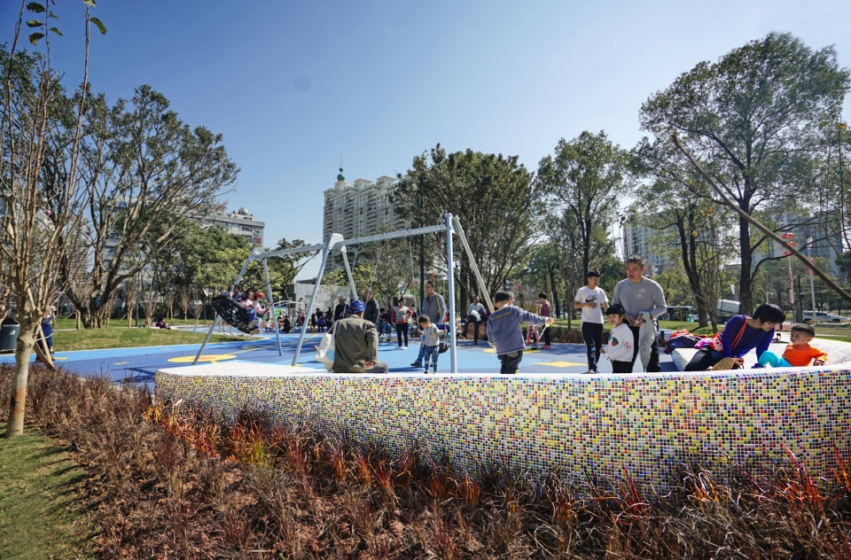 宝安中心区四季公园丨译地事务所-41