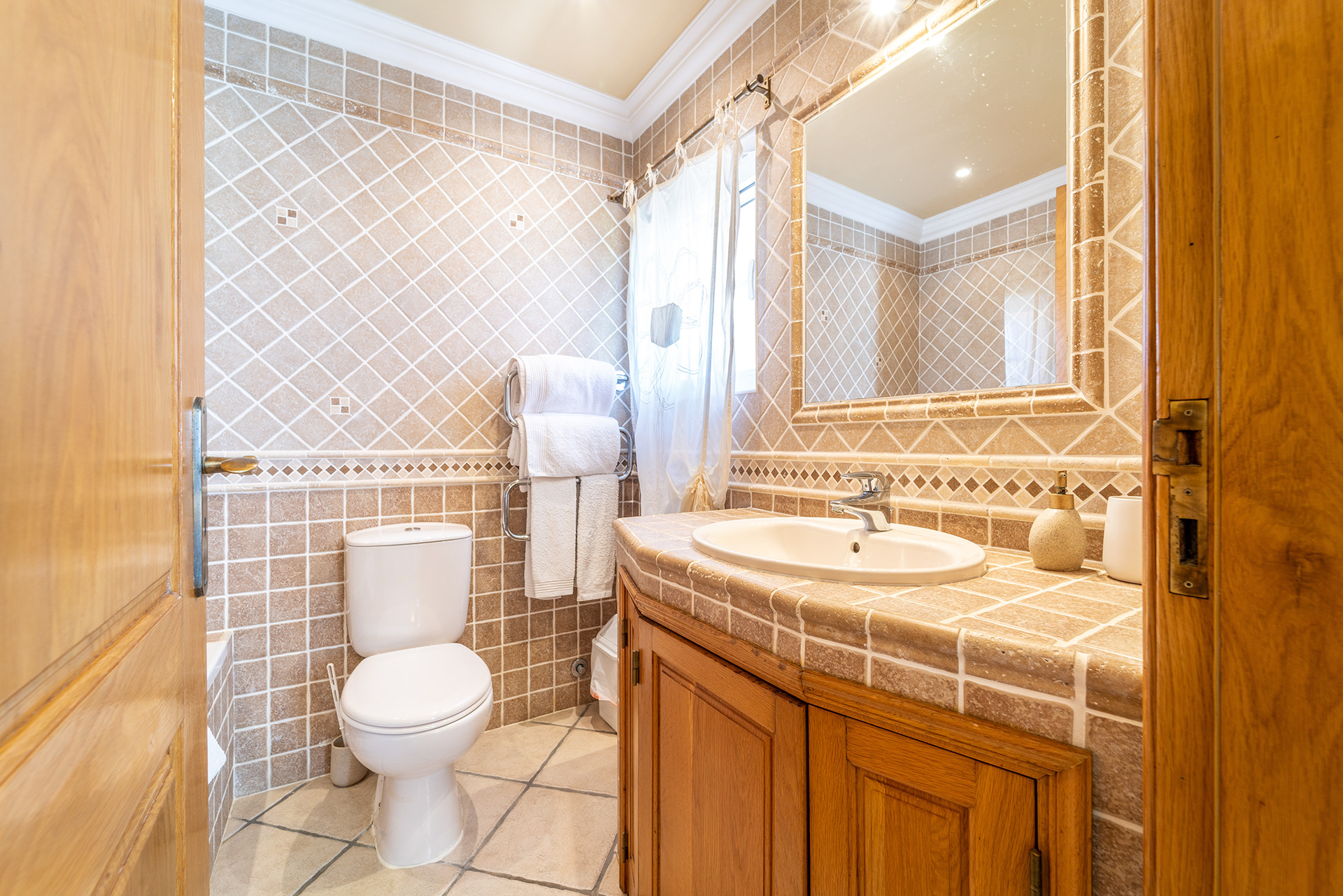 Villa Amberlyn-30