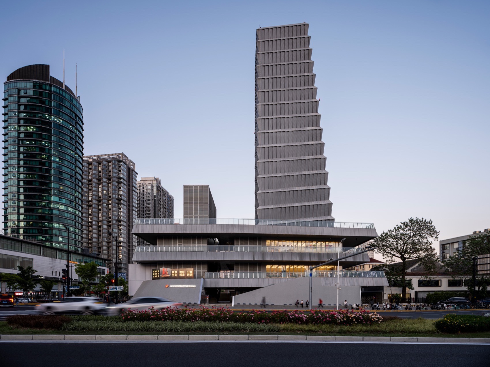 东西通道东方路风塔及轨道交通14号线浦东大道站风井丨周蔚,张斌,致正建筑工作室-15