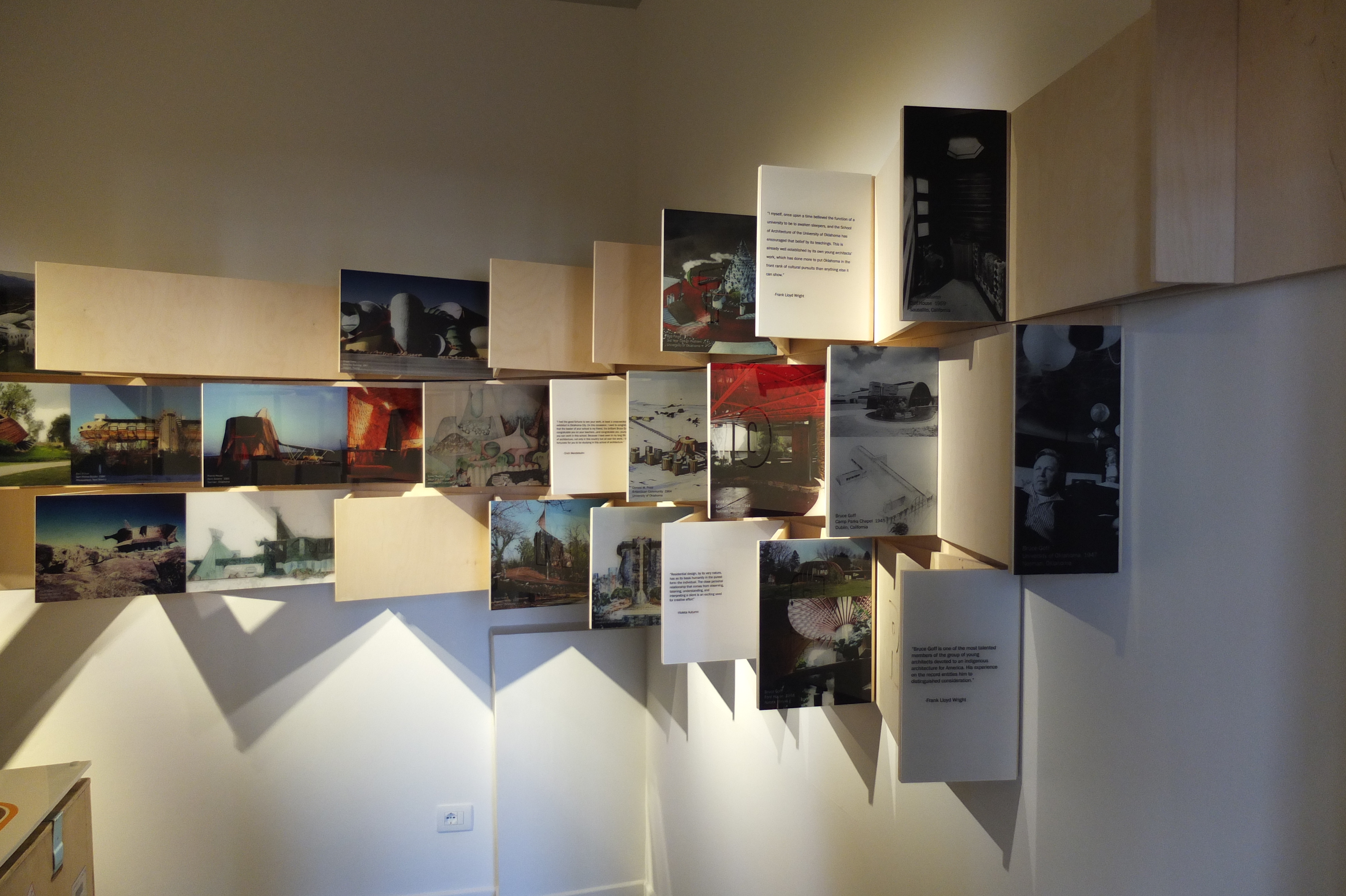 美国威尼斯学校展览设计-9