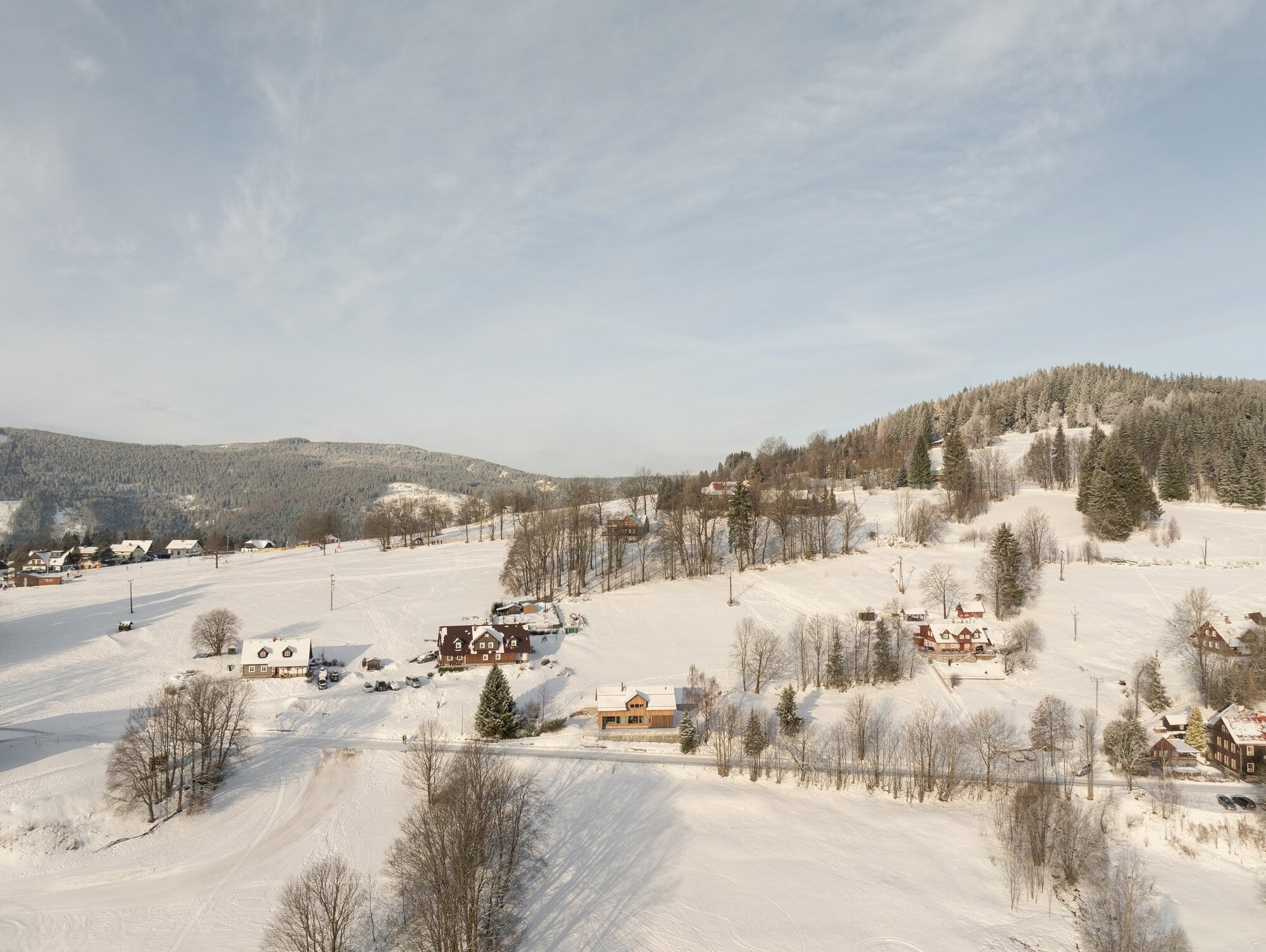 山谷上方的小屋丨捷克丨System Recovery Architects-48