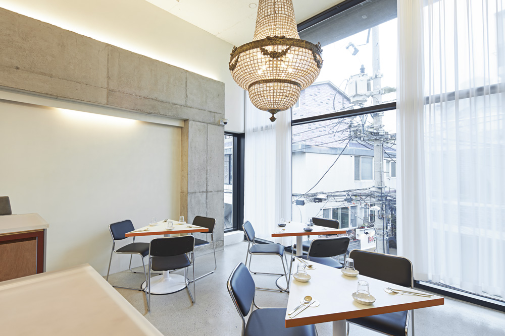 23 平米韩式餐厅，白色&木纹打造高级氛围-8