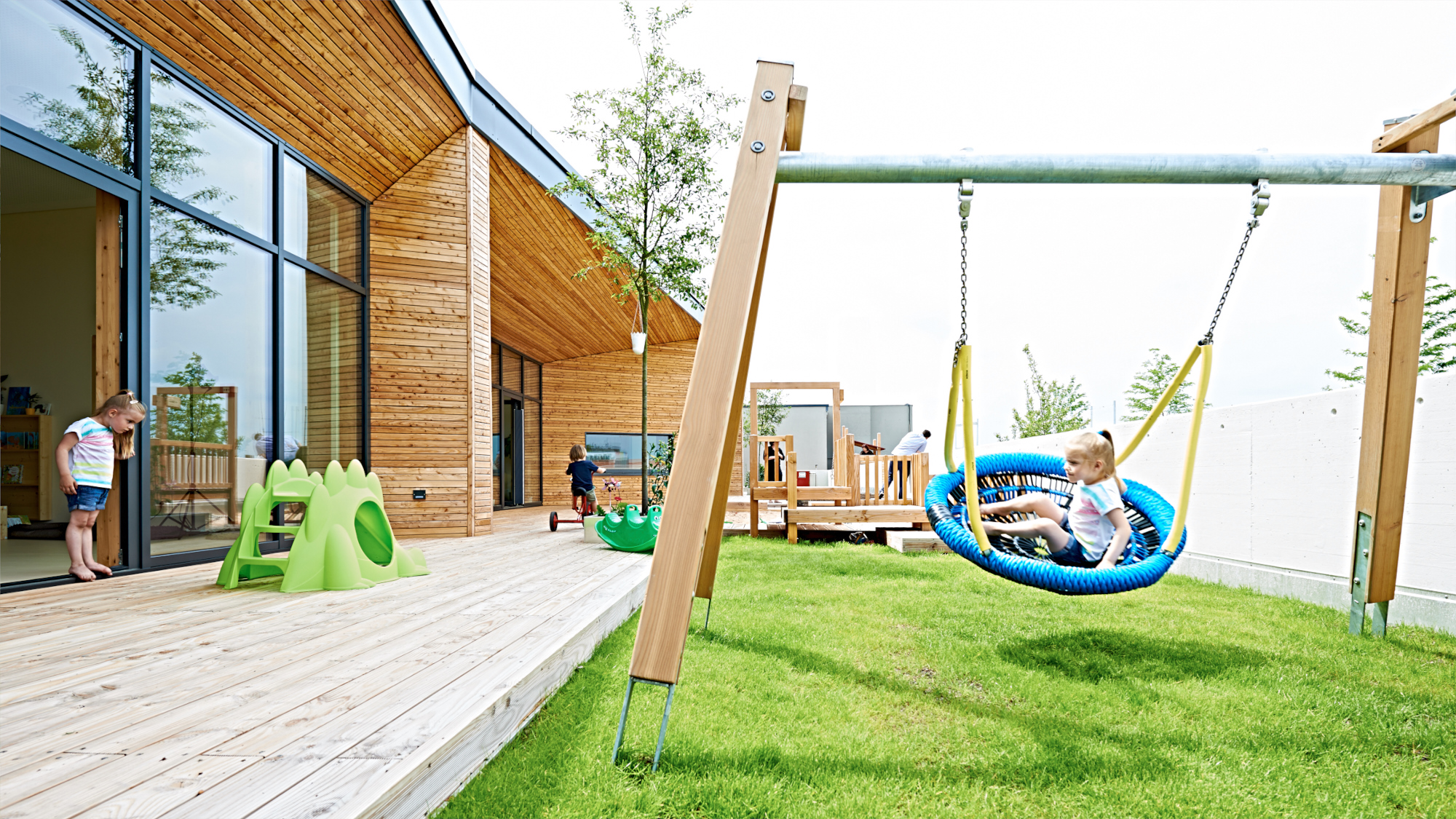 德国最高日托中心 · 纽伦堡“沃尔克 10”-10