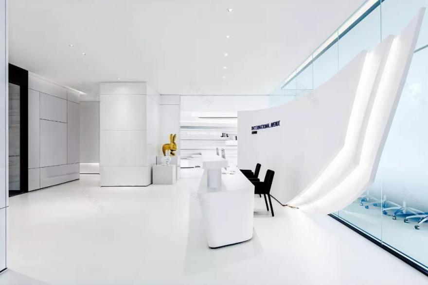极简白,如何打造前卫艺术的国际办公-3