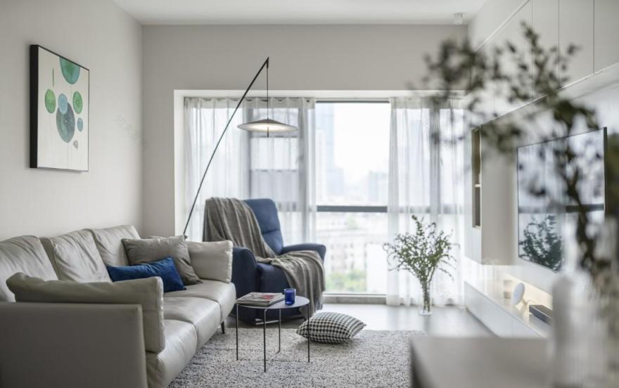 平层诗意栖居 | 灰阶 X 木色打造舒适五口之家-0