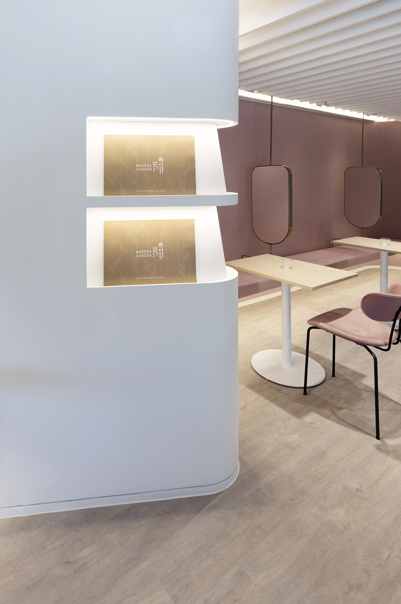 西班牙花园风住宅销售廊丨中国香港丨Bean Buro-52