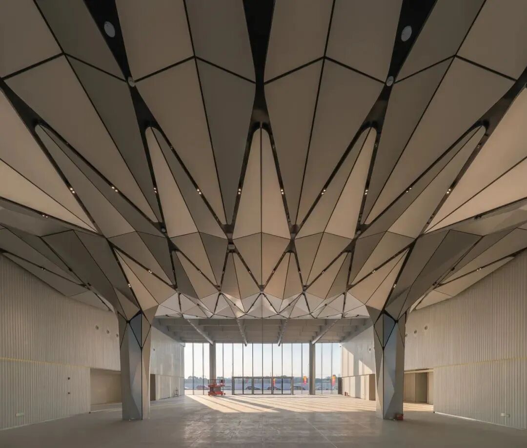 打造上海超高清视听产业开放服务平台｜华建集团上海院联合设计的SMG全媒体创新平台（东方智媒城）项目一期正式启用-26