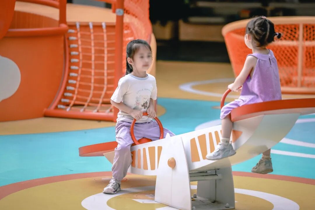 摸摸锦鲤.顽点不一样|云城万科里下沉广场改造-61