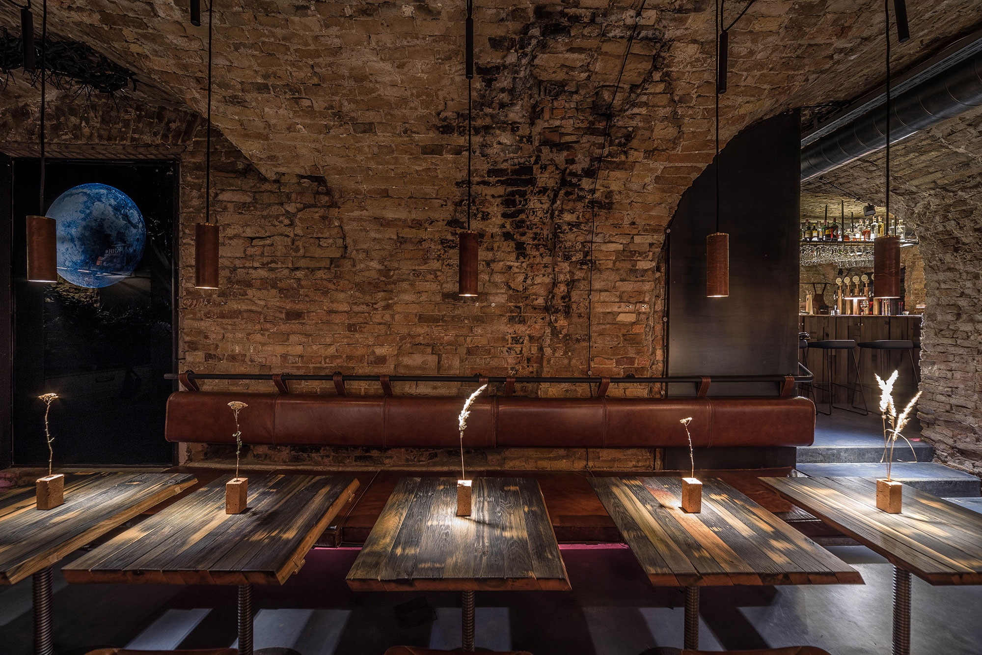 Win Bar | 乌克兰基辅 1812 年老建筑中的现代酒馆-18
