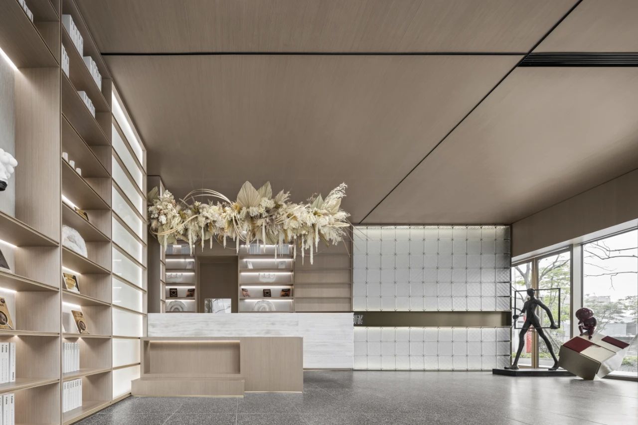 招商·金茂·正荣青山湖·依云上城营销中心丨中国南昌丨正荣集团南昌区域设计管理部,上海太吉元禾装饰设计有限公司-0