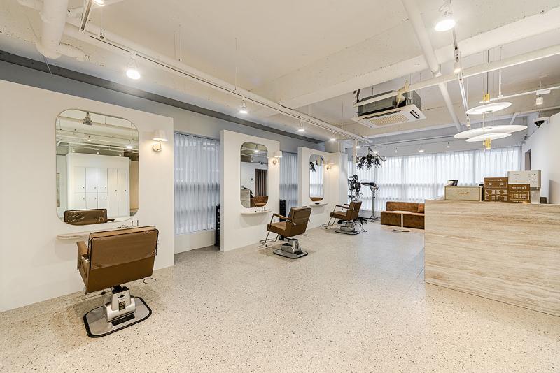 25 平韩式现代风格理发店设计，简约舒适-7
