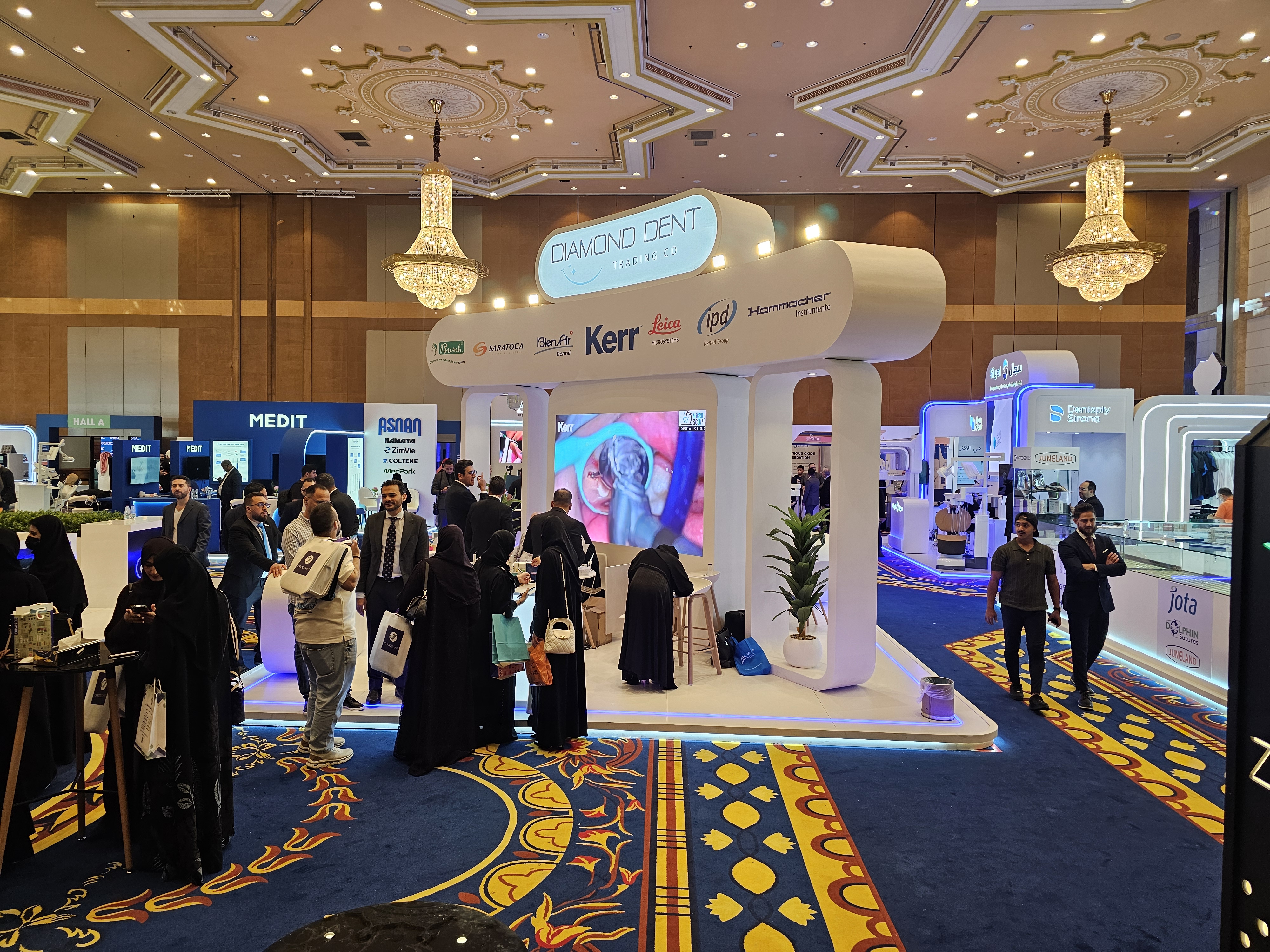 Capp and Diamond Dent-3