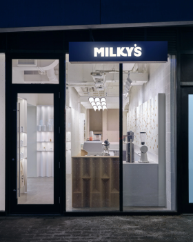 Milky’s 咖啡馆新店，融入钻石形元素丨加拿大丨Simone Ferkul