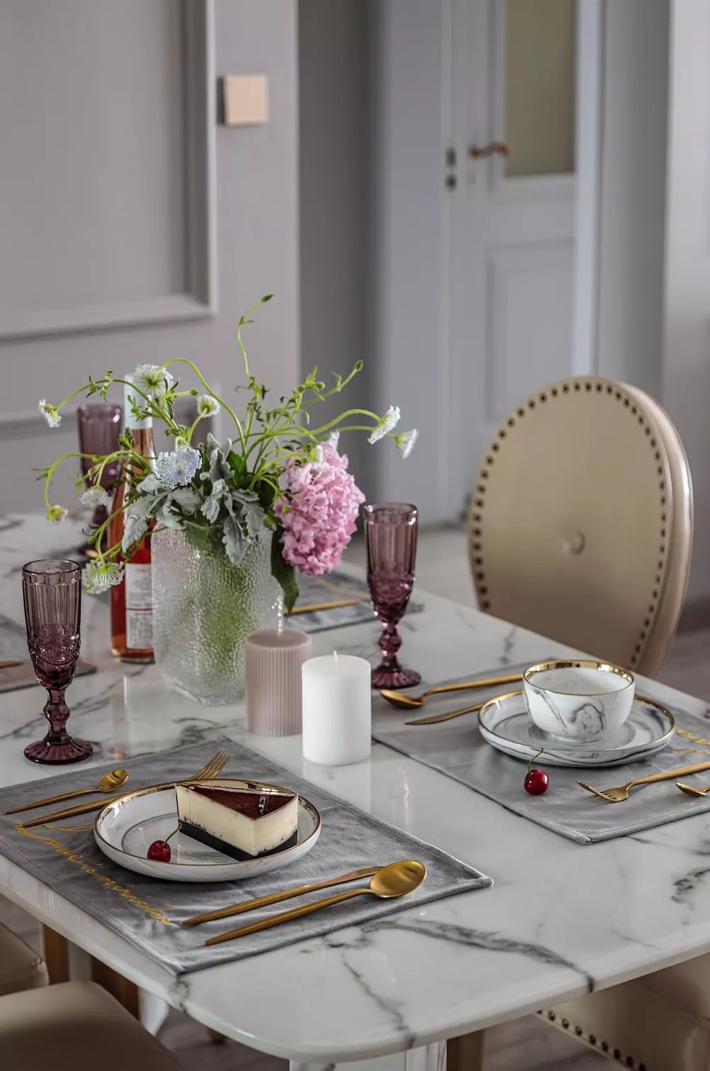 轻奢美式三室两厅，粉色与灰色的浪漫碰撞-33